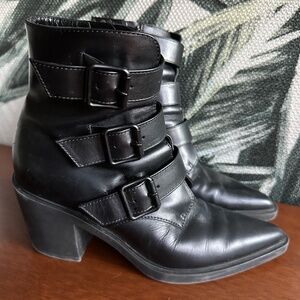 Gianvito Rossi black leather boots size 38